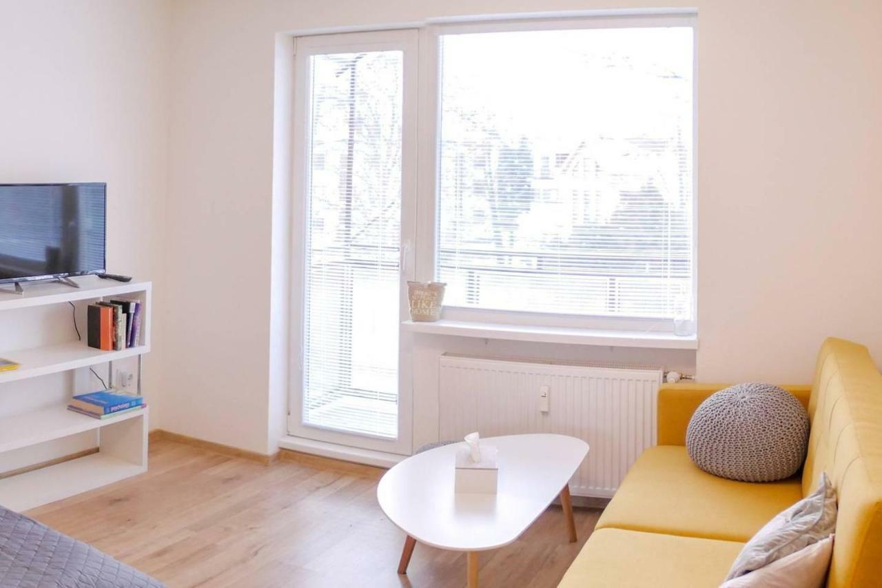 2 Bedroom Flat In The Heart Of Липтовски-Микулаш Экстерьер фото