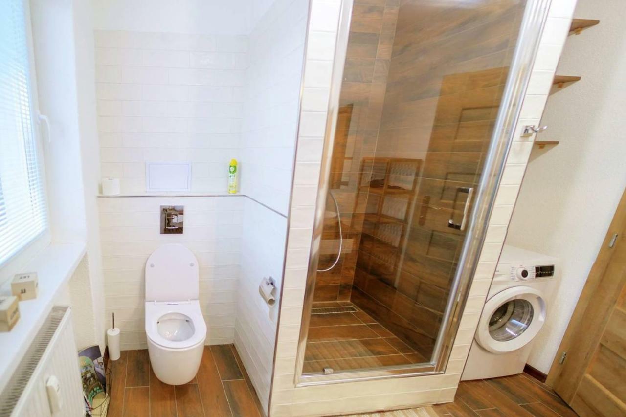 2 Bedroom Flat In The Heart Of Липтовски-Микулаш Экстерьер фото